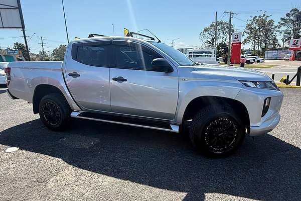 2019 Mitsubishi Triton GLX+ MR 4X4