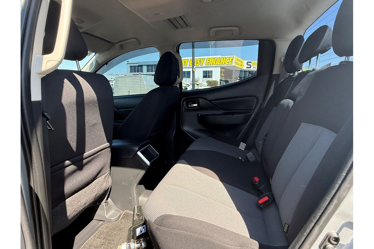 2019 Mitsubishi Triton GLX+ MR 4X4