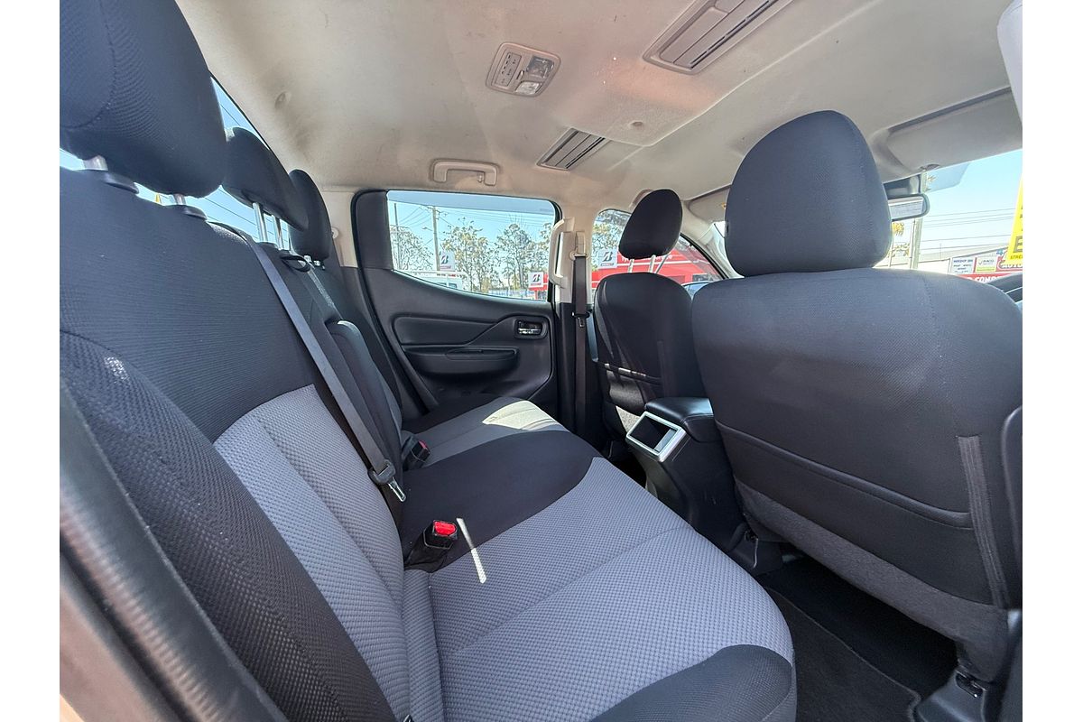 2019 Mitsubishi Triton GLX+ MR 4X4