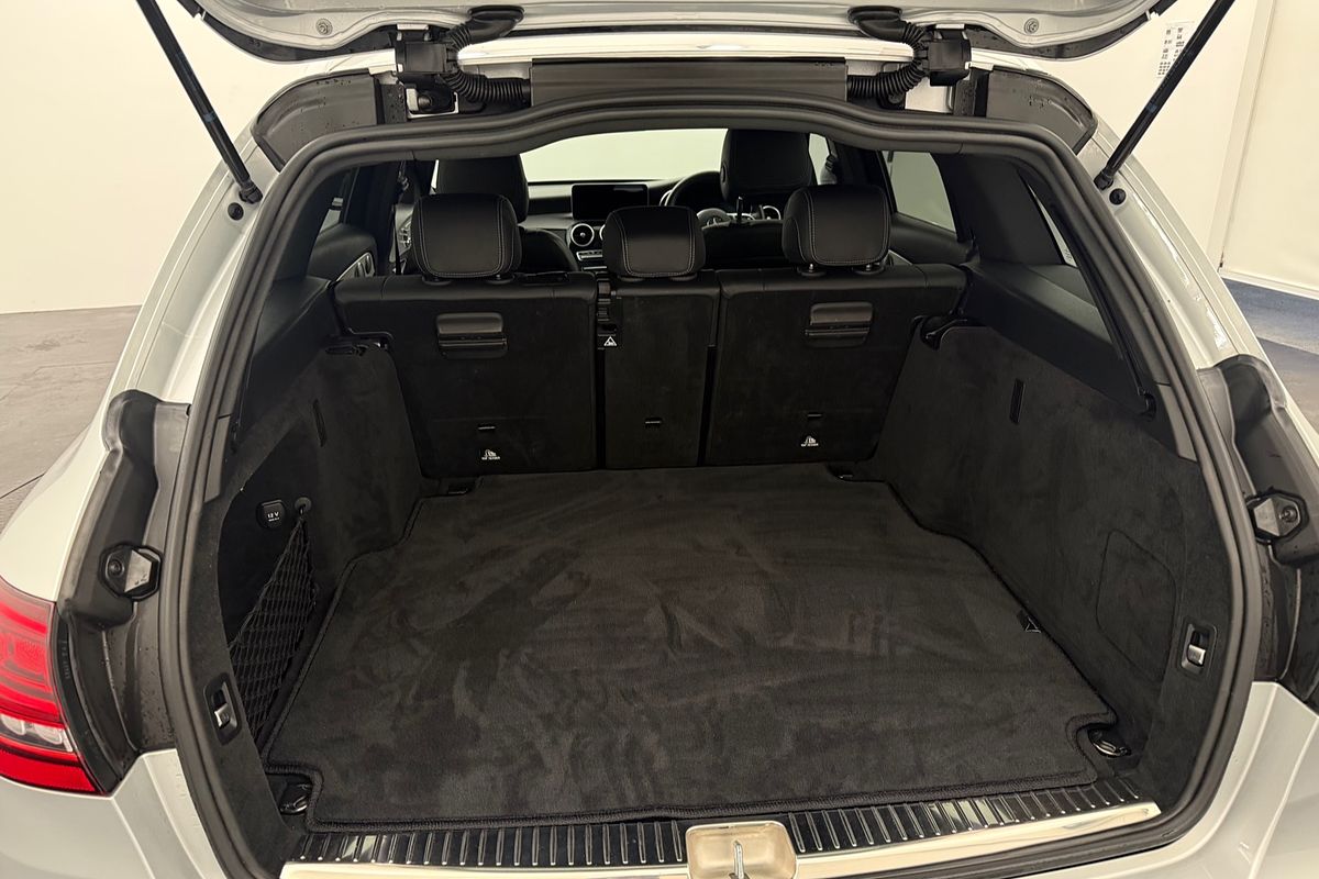 2019 Mercedes-Benz C-Class C200 S205