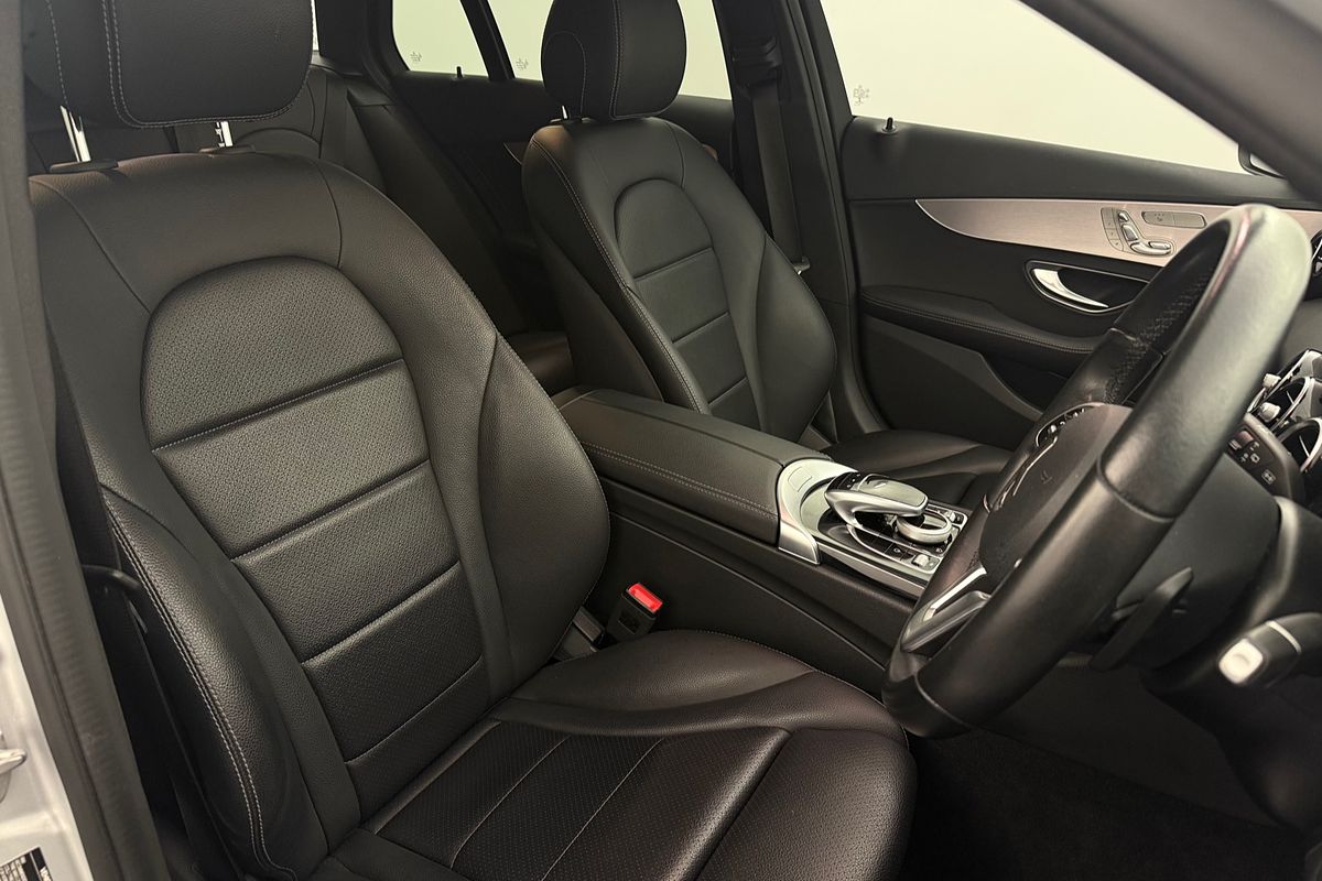 2019 Mercedes-Benz C-Class C200 S205
