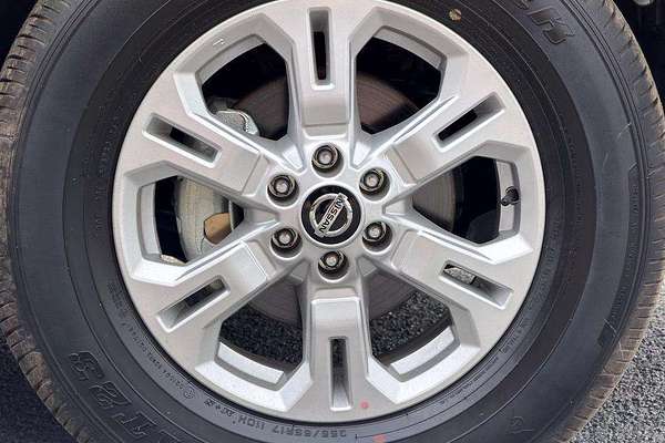 2024 Nissan Navara ST D23 4X4