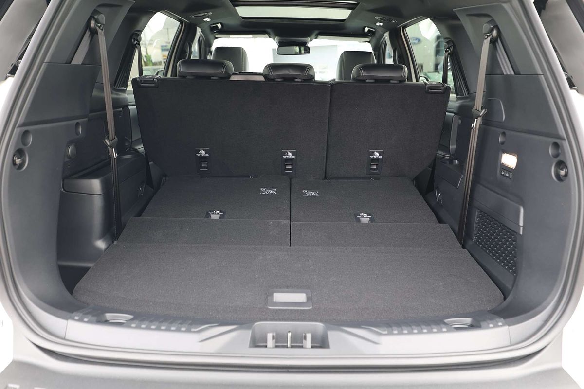 2025 Ford Everest Platinum 3.0L