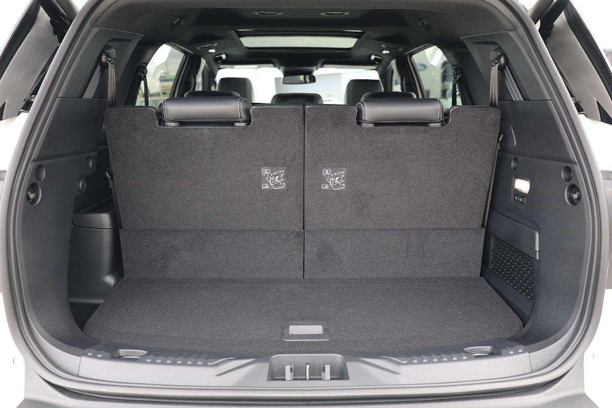 2025 Ford Everest Platinum 3.0L