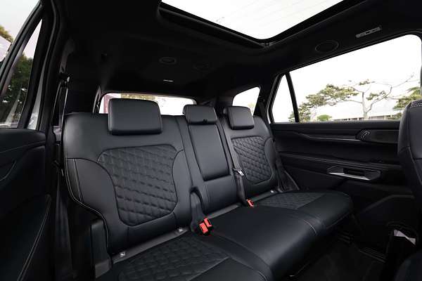 2025 Ford Everest Platinum 3.0L