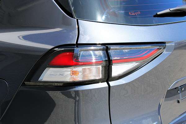 2022 Isuzu MU-X LS-M