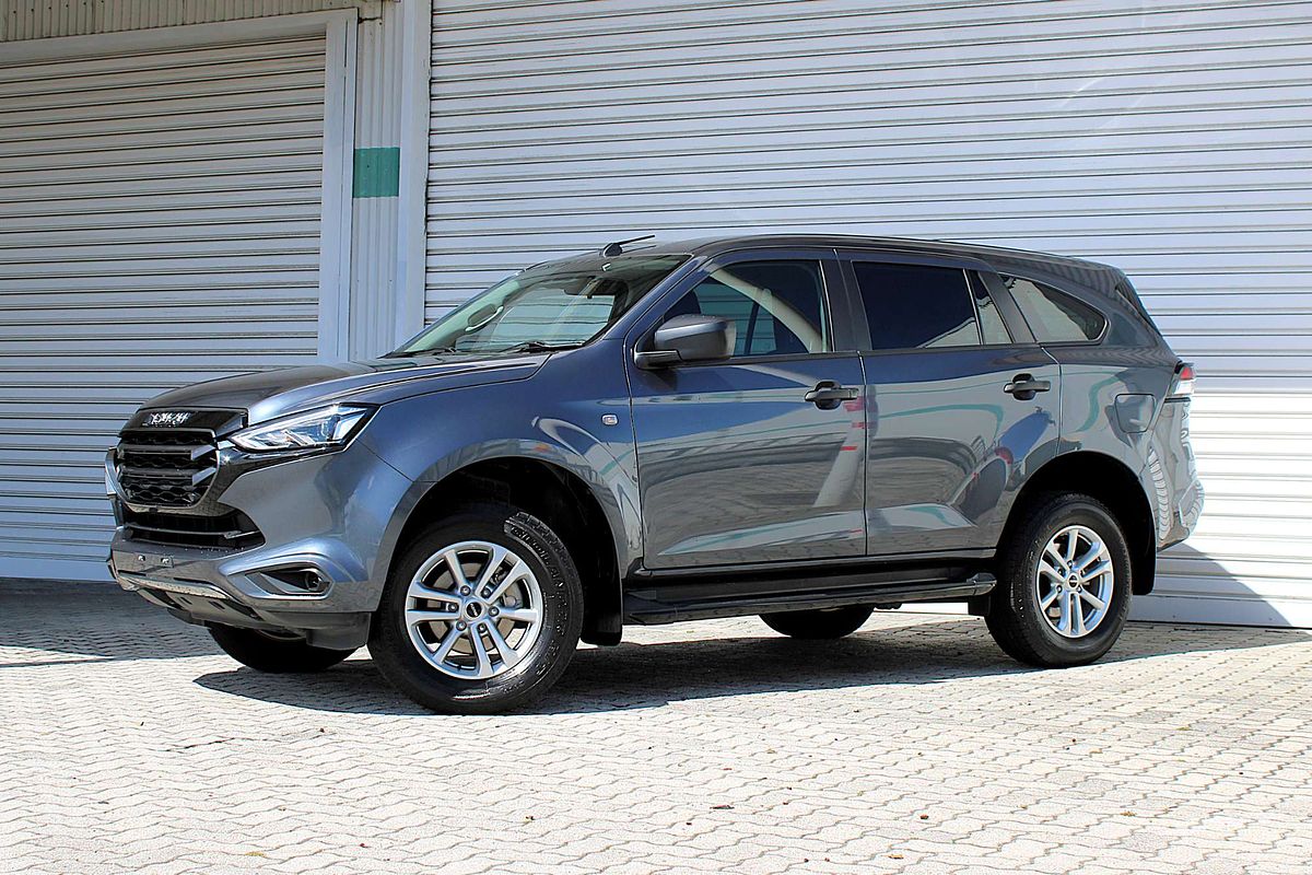 2022 Isuzu MU-X LS-M