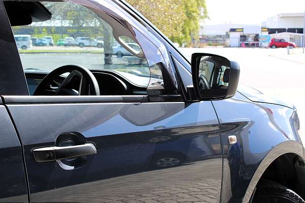 2022 Isuzu MU-X LS-M