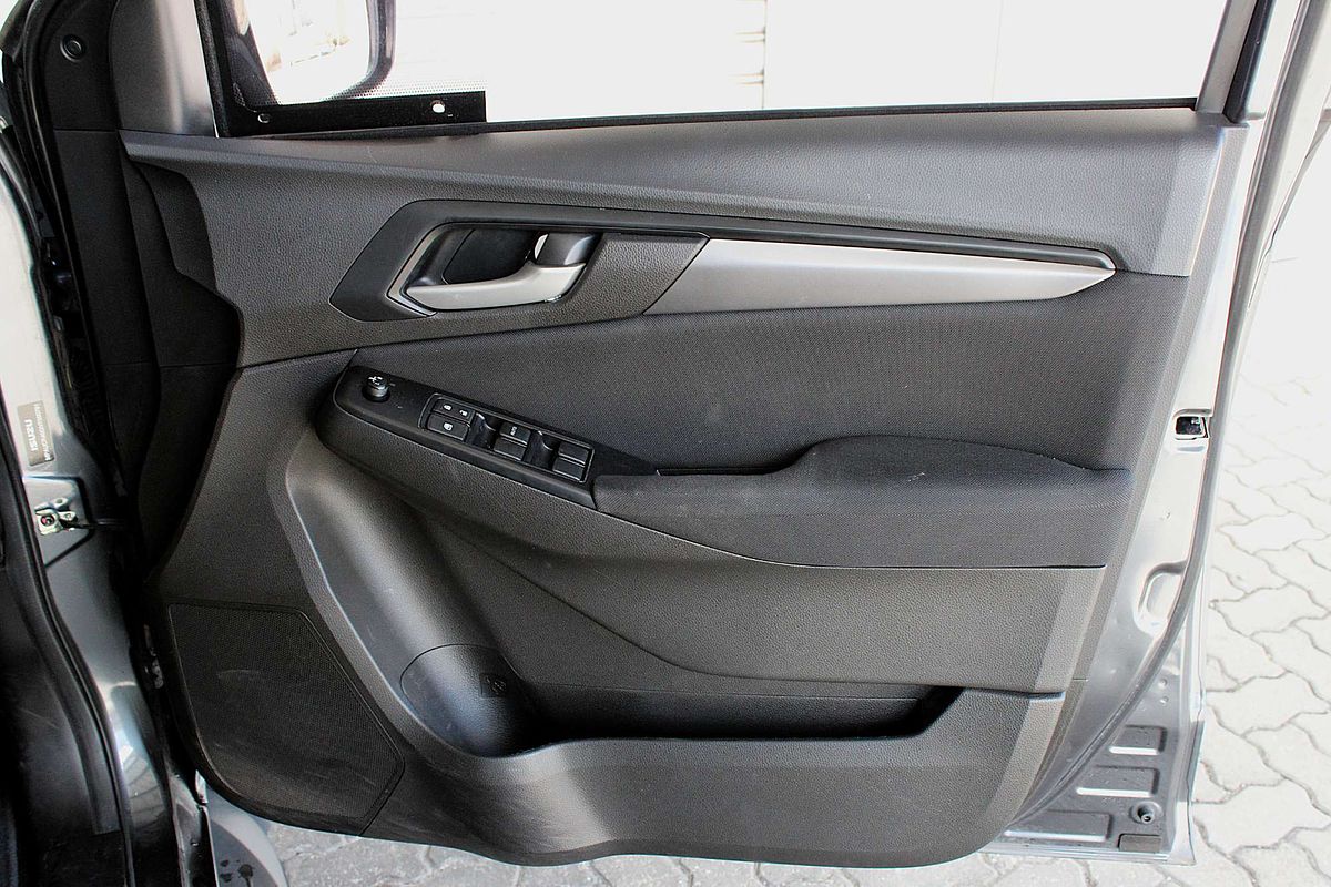 2022 Isuzu MU-X LS-M