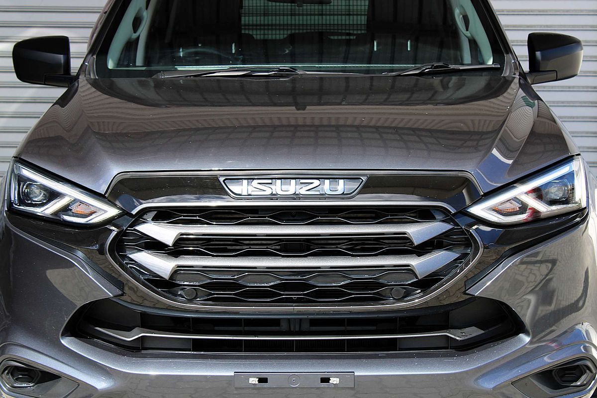 2022 Isuzu MU-X LS-M