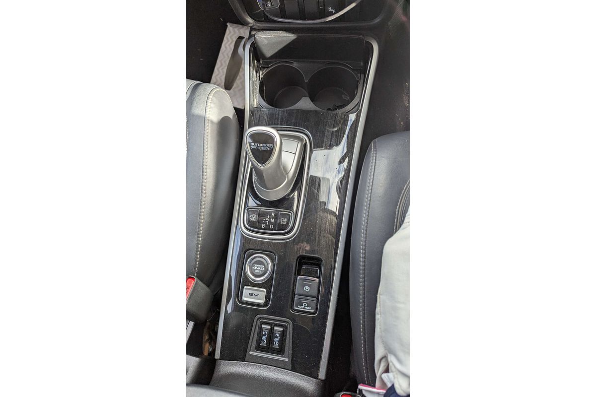 2018 Mitsubishi Outlander PHEV Exceed ZK