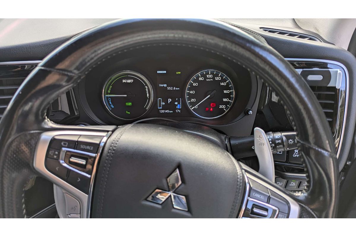 2018 Mitsubishi Outlander PHEV Exceed ZK