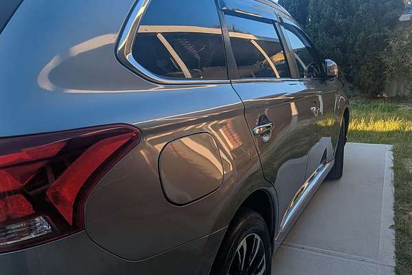 2018 Mitsubishi Outlander PHEV Exceed ZK