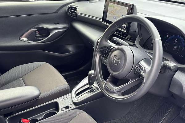 2024 Toyota Yaris Cross GXL MXPJ10R