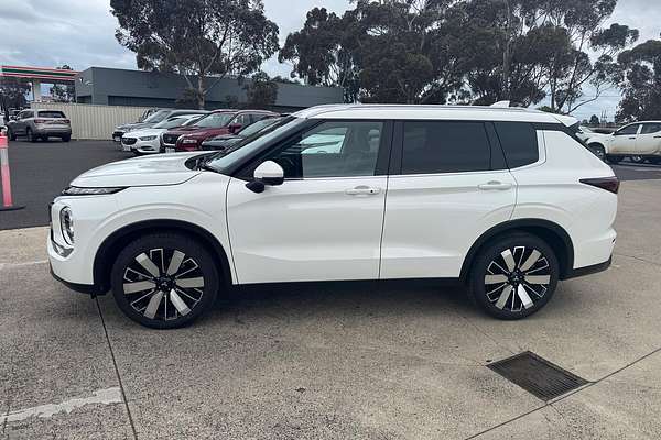 2025 Mitsubishi Outlander Aspire ZM