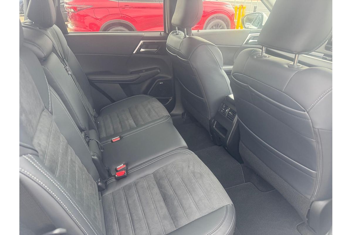 2025 Mitsubishi Outlander Aspire ZM