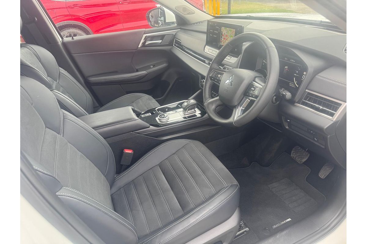 2025 Mitsubishi Outlander Aspire ZM