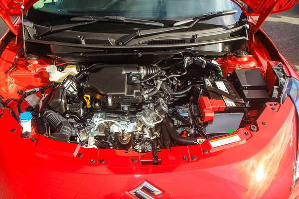 2025 Suzuki Swift Hybrid Plus UZ