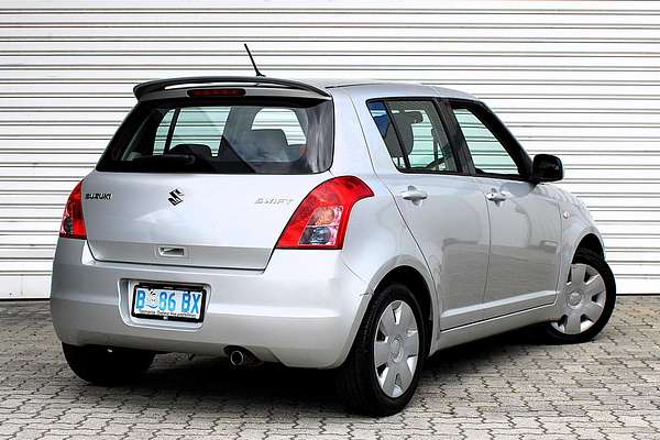 2009 Suzuki Swift RS415