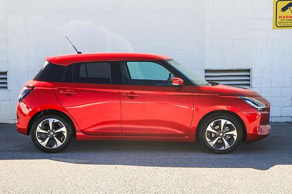 2025 Suzuki Swift Hybrid GLX UZ