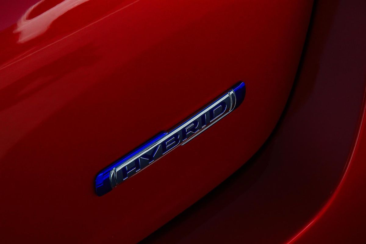 2025 Suzuki Swift Hybrid GLX UZ
