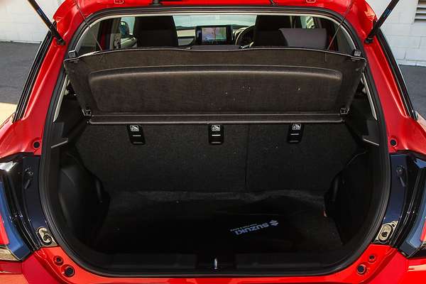 2025 Suzuki Swift Hybrid GLX UZ