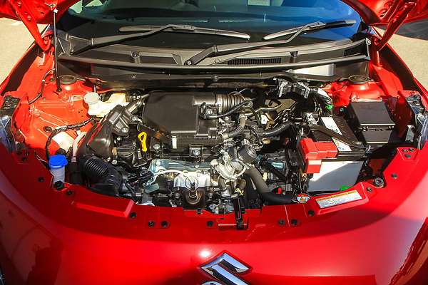 2025 Suzuki Swift Hybrid GLX UZ