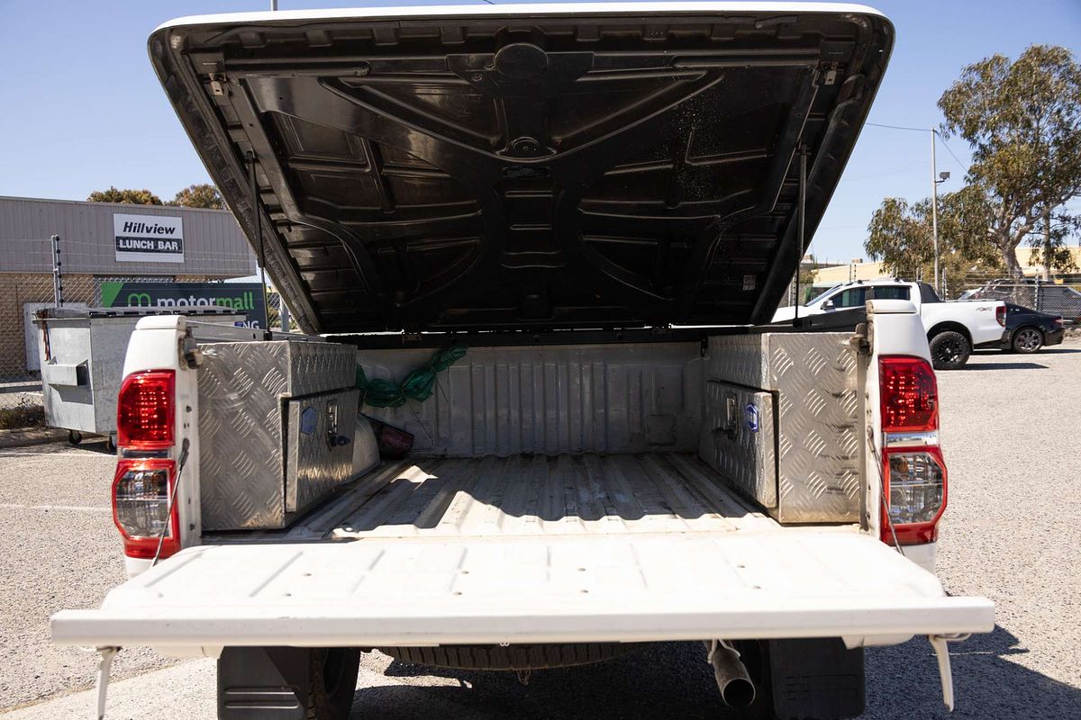 2014 Toyota Hilux SR KUN26R 4X4