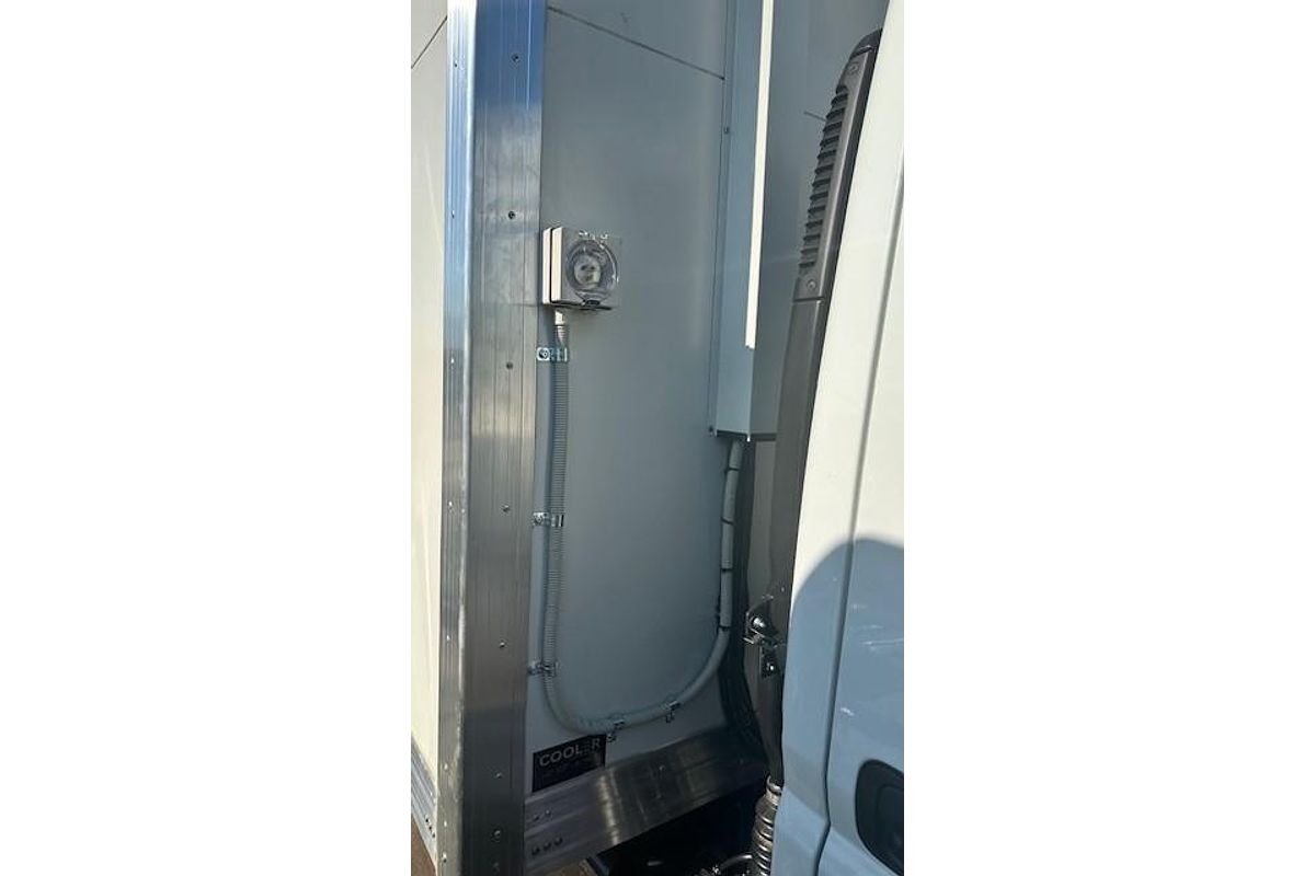 2024 Fuso Canter 515