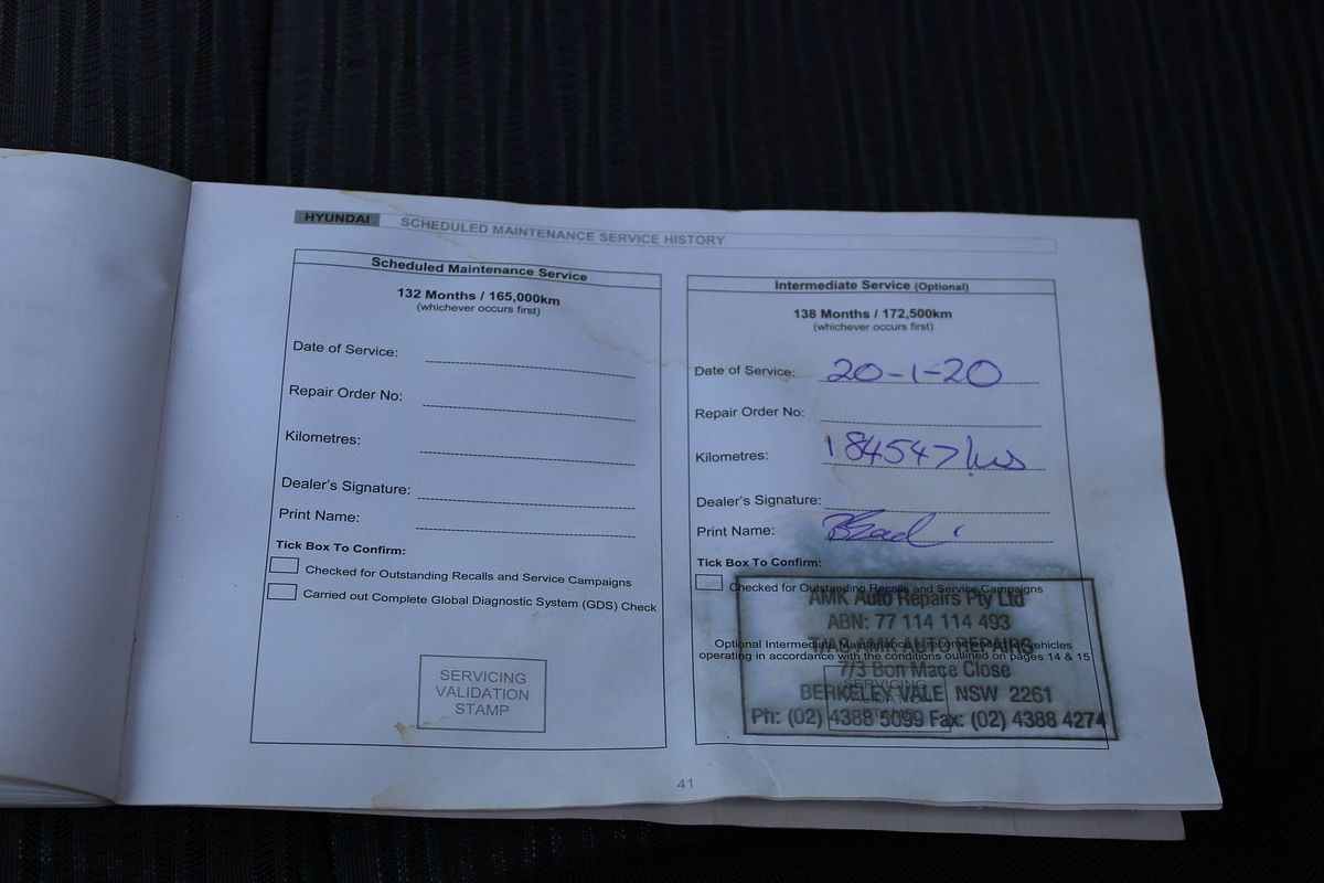 2011 HYUNDAI iLOAD CREW 5 SP MANUAL 4D VAN 4CYL