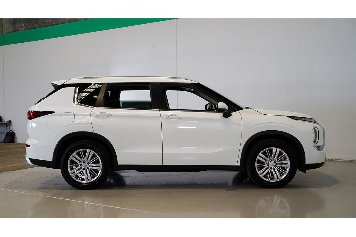 2021 Mitsubishi Outlander LS ZM