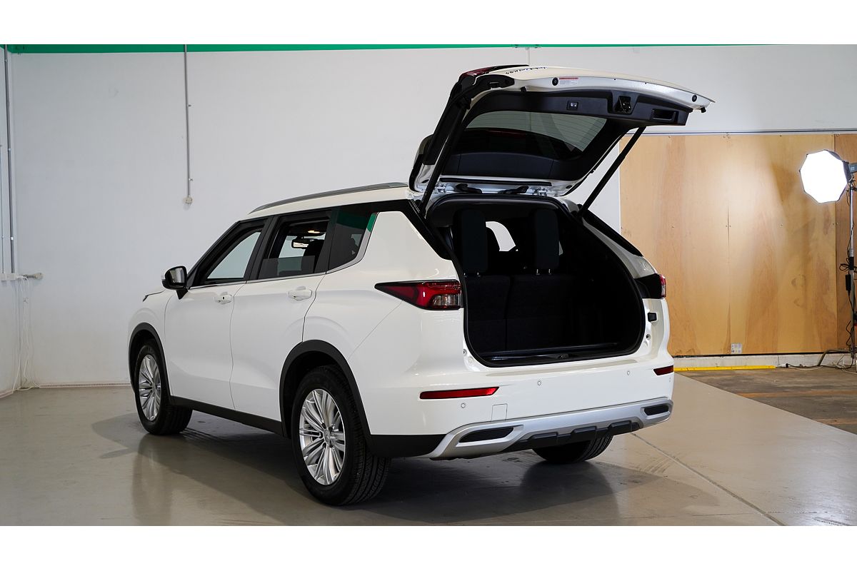 2021 Mitsubishi Outlander LS ZM