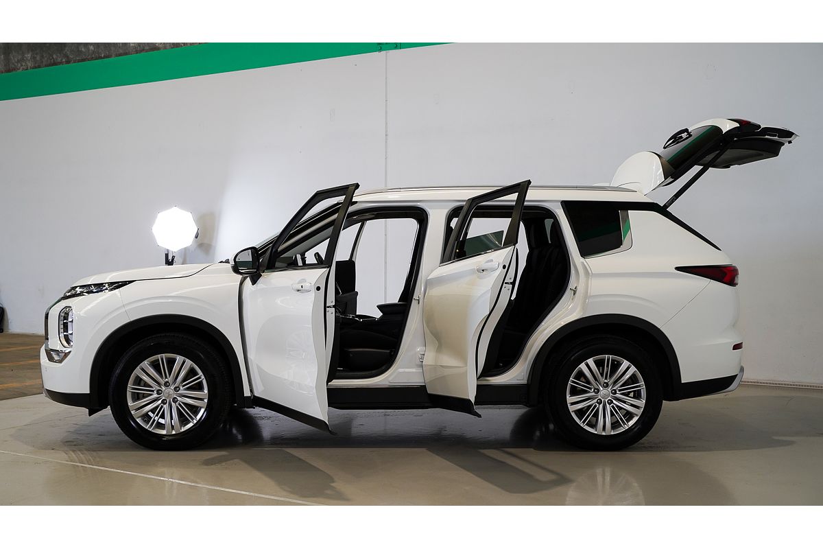 2021 Mitsubishi Outlander LS ZM