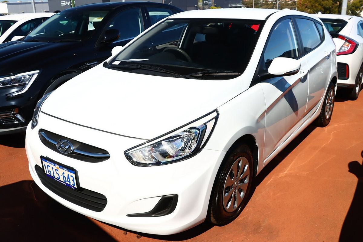 2017 Hyundai Accent Active RB4