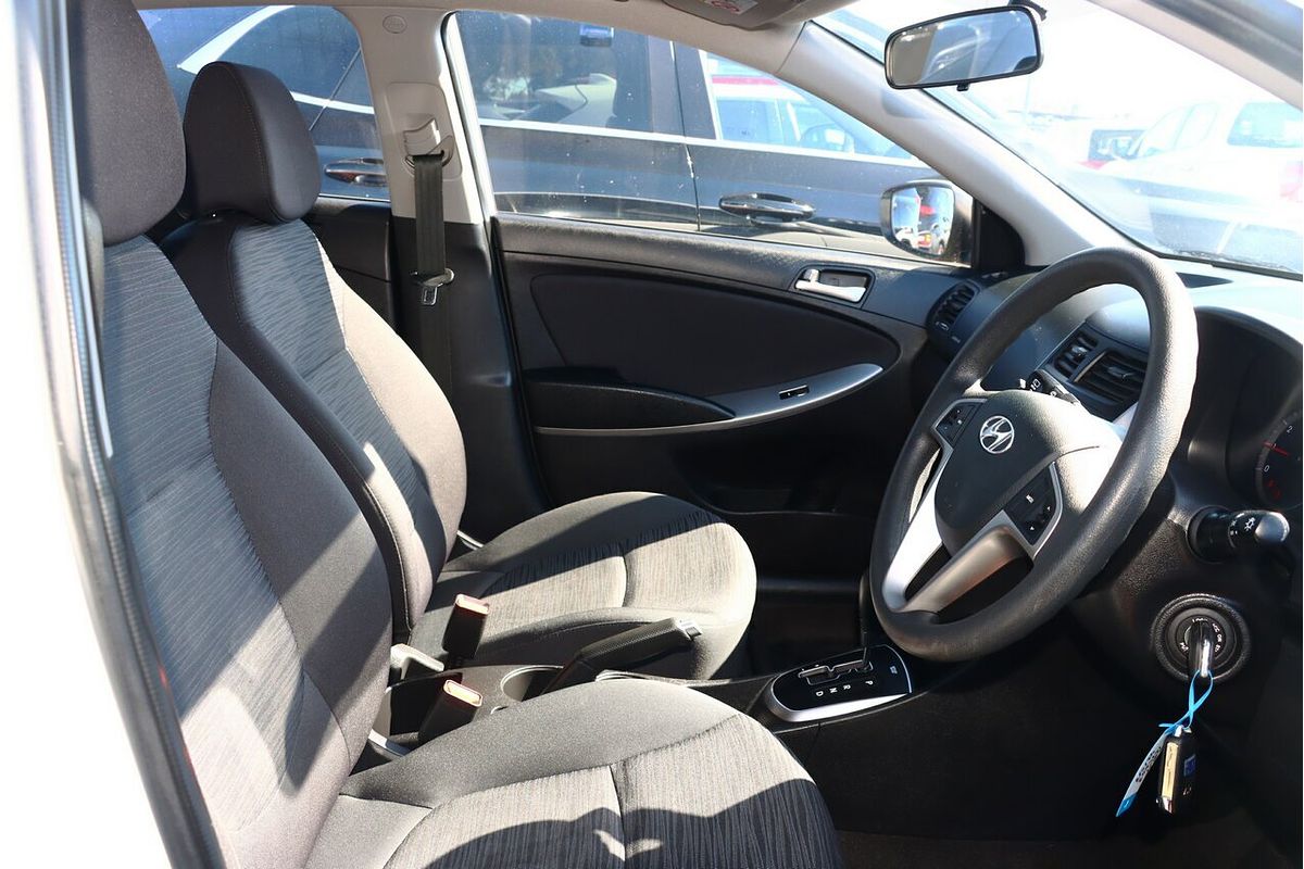 2017 Hyundai Accent Active RB4