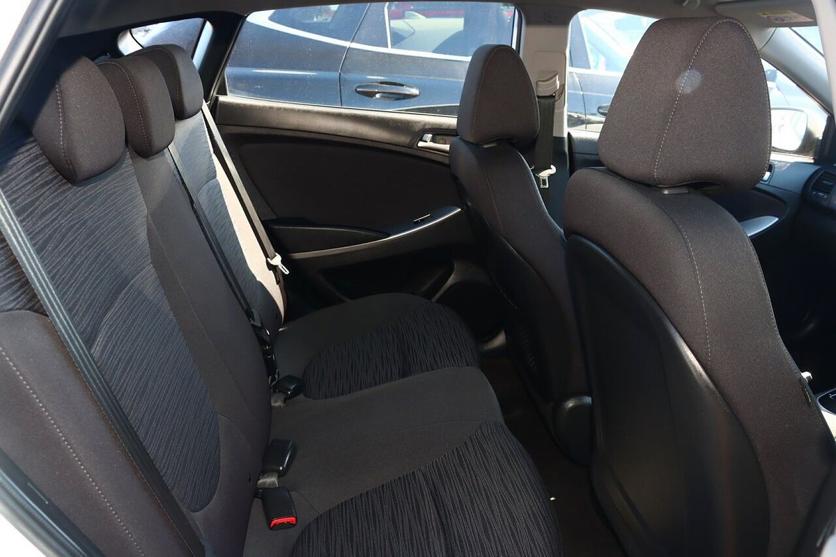 2017 Hyundai Accent Active RB4