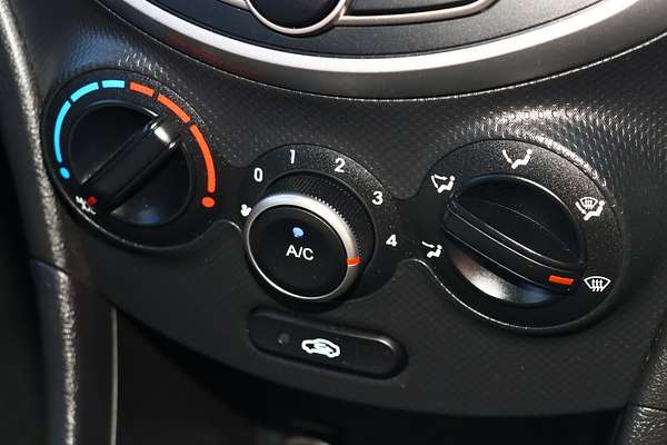 2017 Hyundai Accent Active RB4