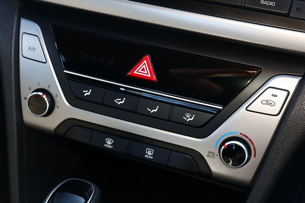 2017 Hyundai Elantra Active AD