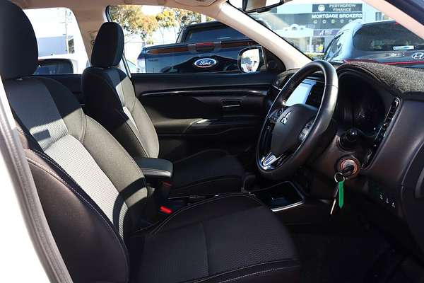 2020 Mitsubishi Outlander ES ZL