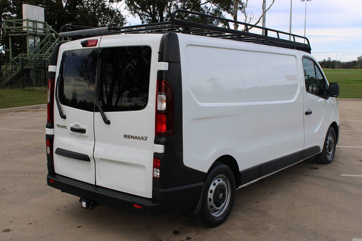 2017 RENAULT TRAFIC LWB LOW 6 SP MANUAL 4D VAN DT4