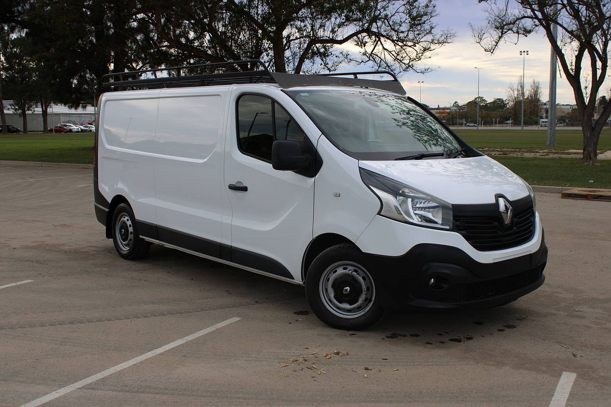2017 RENAULT TRAFIC LWB LOW 6 SP MANUAL 4D VAN DT4