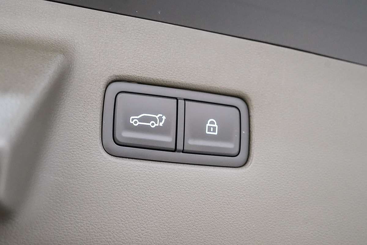 2025 Hyundai Santa Fe Calligraphy MX5.V2