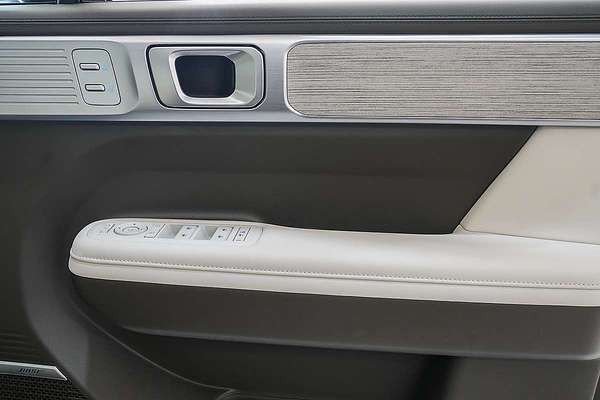 2025 Hyundai Santa Fe Calligraphy MX5.V2