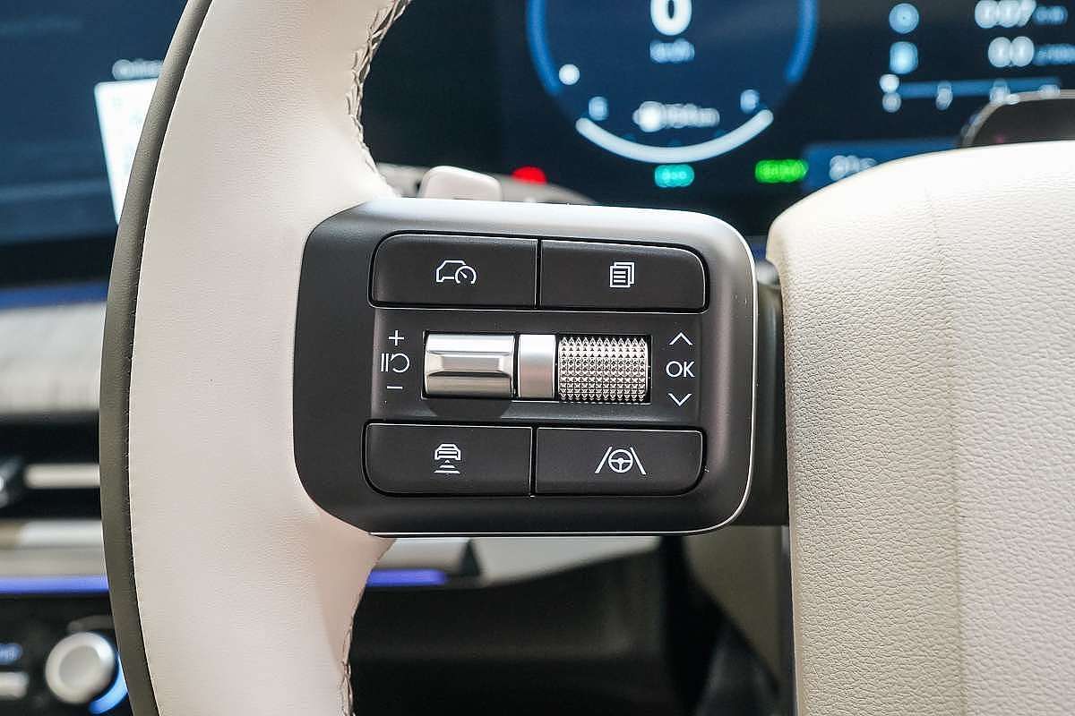 2025 Hyundai Santa Fe Calligraphy MX5.V2