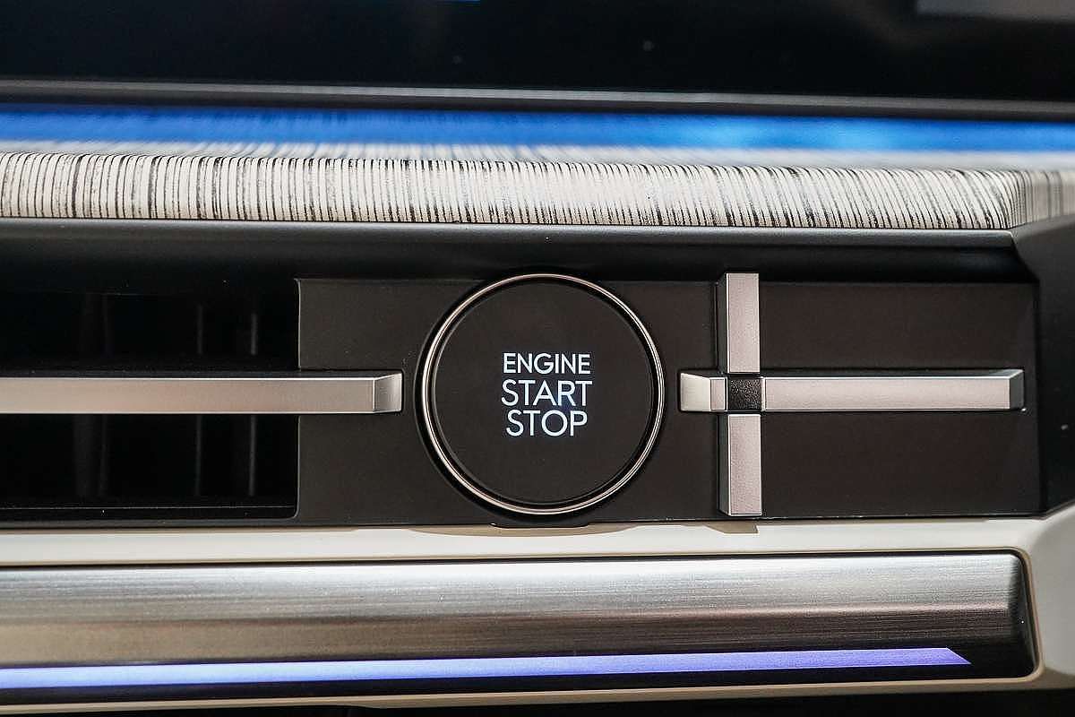 2025 Hyundai Santa Fe Calligraphy MX5.V2