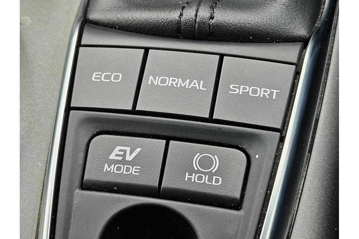 2021 Toyota Camry SL AXVH70R