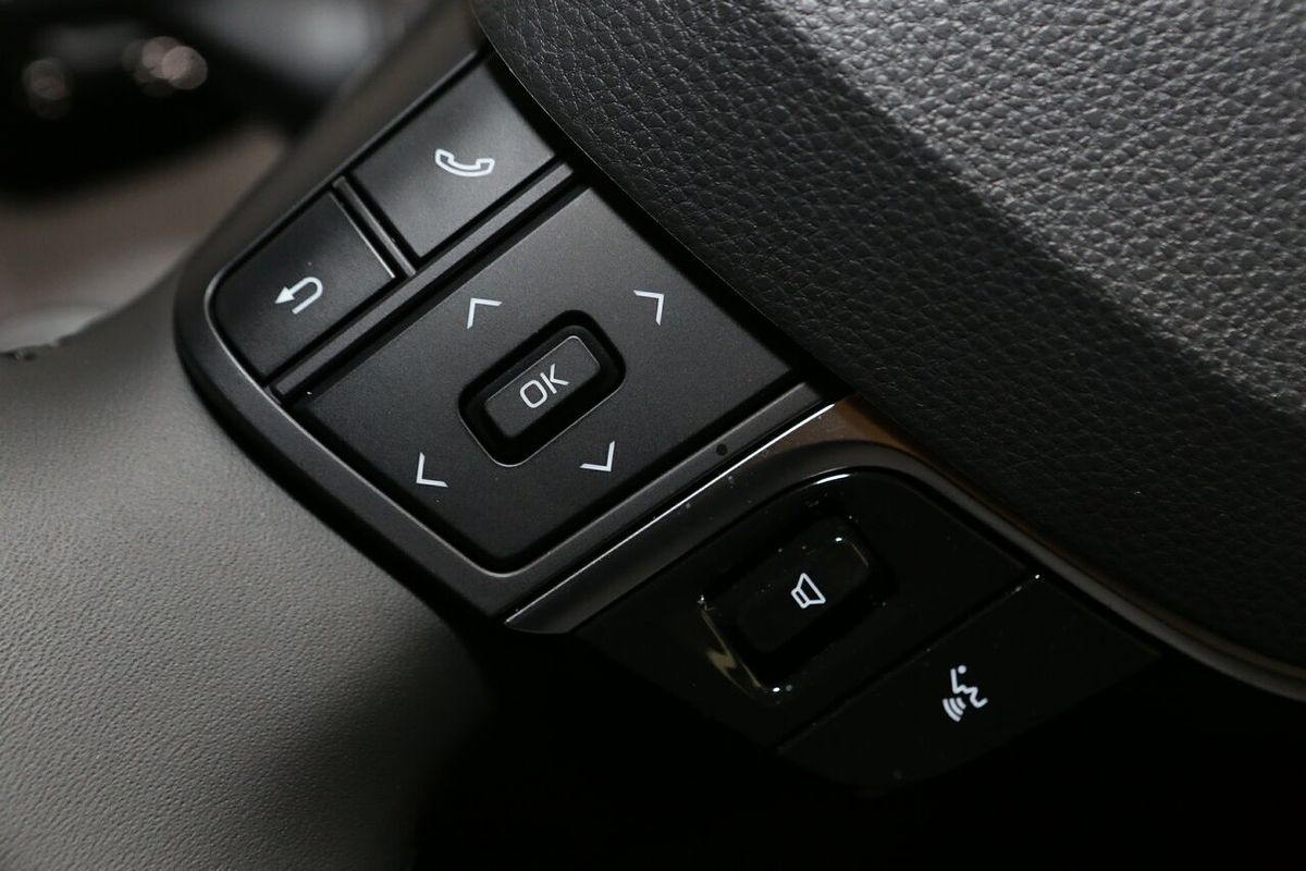 2025 Toyota Camry Ascent Sport AXVH80R