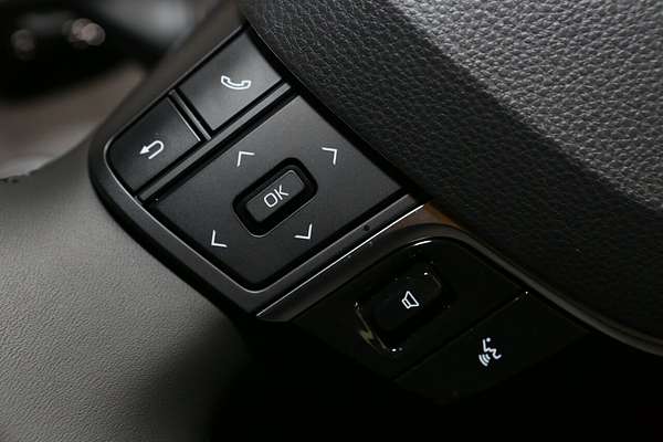 2025 Toyota Camry Ascent Sport AXVH80R