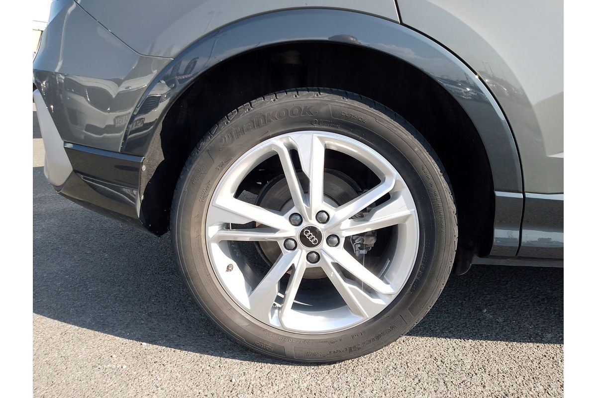 2023 Audi Q3 35 TFSI S line F3