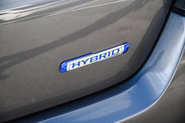 2025 Suzuki Swift Hybrid GLX UZ